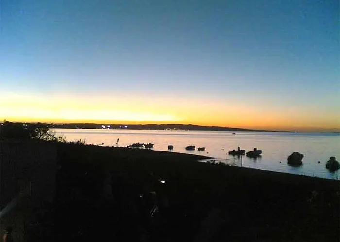 Lucrezia Apartment SantʼAntìoco