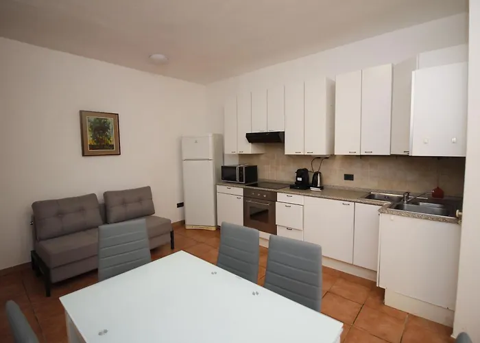 Lucrezia SantʼAntìoco